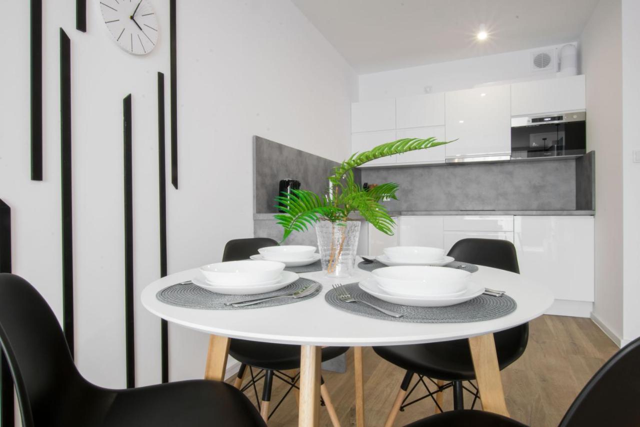 Apartament Perlowa Przystan Kolobrzeg Sienkiewicza Buitenkant foto